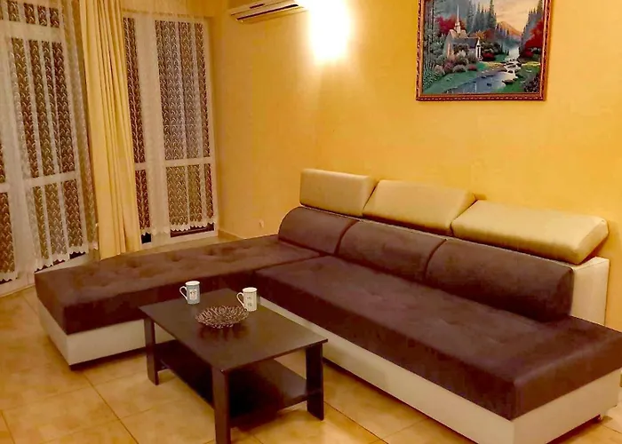 아파트호텔 Plaza 4*